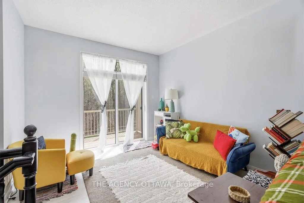 Photo 13 of 920 Nova Private, Ottawa, Barrhaven - Half Moon Bay — HOMEH