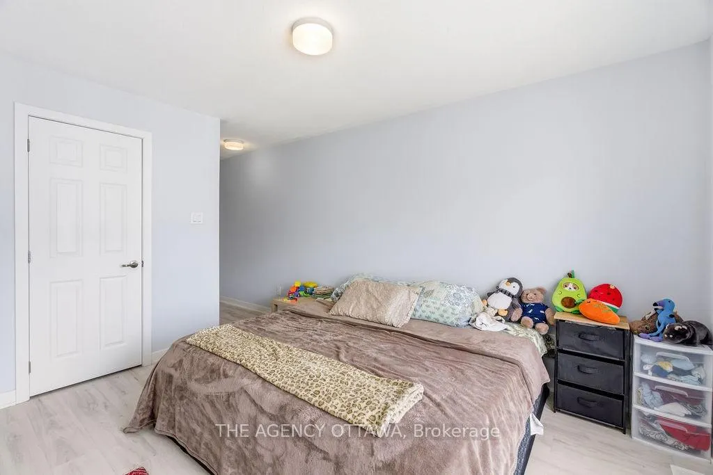 Photo 29 of 920 Nova Private, Ottawa, Barrhaven - Half Moon Bay — HOMEH