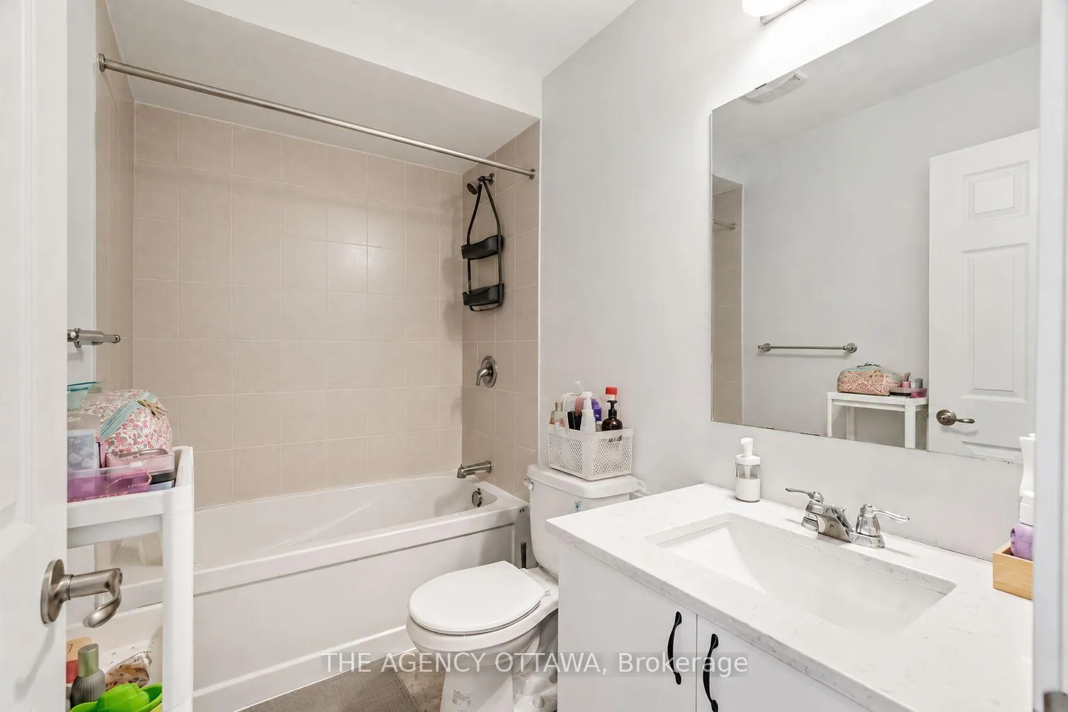 Photo 30 of 920 Nova Private, Ottawa, Barrhaven - Half Moon Bay — HOMEH
