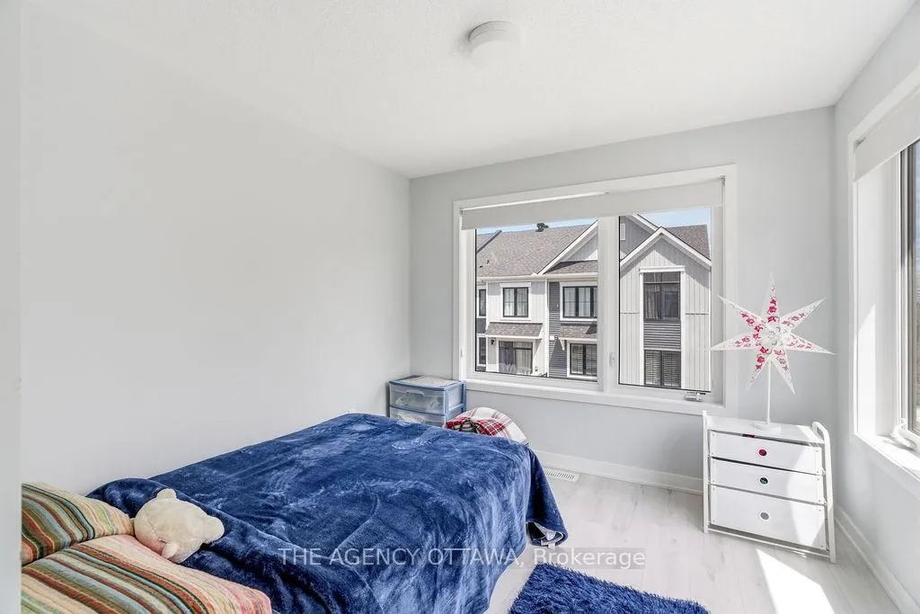 Photo 31 of 920 Nova Private, Ottawa, Barrhaven - Half Moon Bay — HOMEH