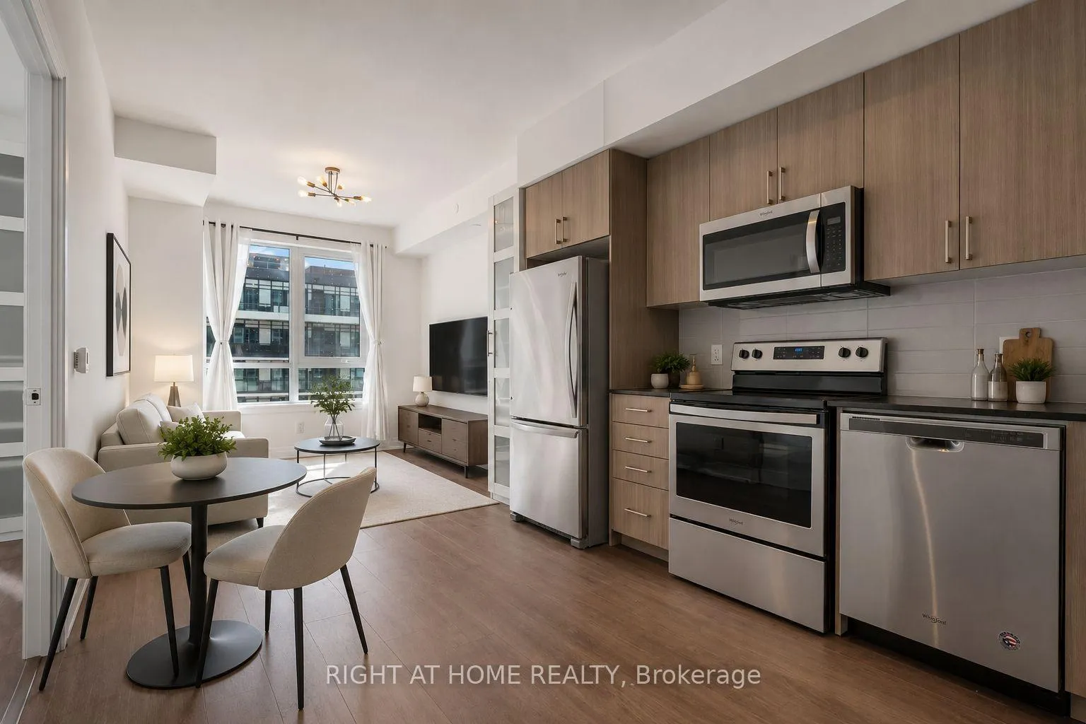 Photo 2 of Unit 633, 591 Sheppard Avenue, North York, Bayview Village — HOMEH