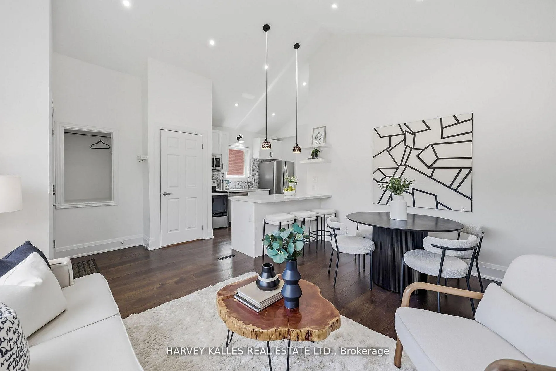 Photo 9 of 568 Northcliffe Boulevard, Toronto, Oakwood Village — HOMEH