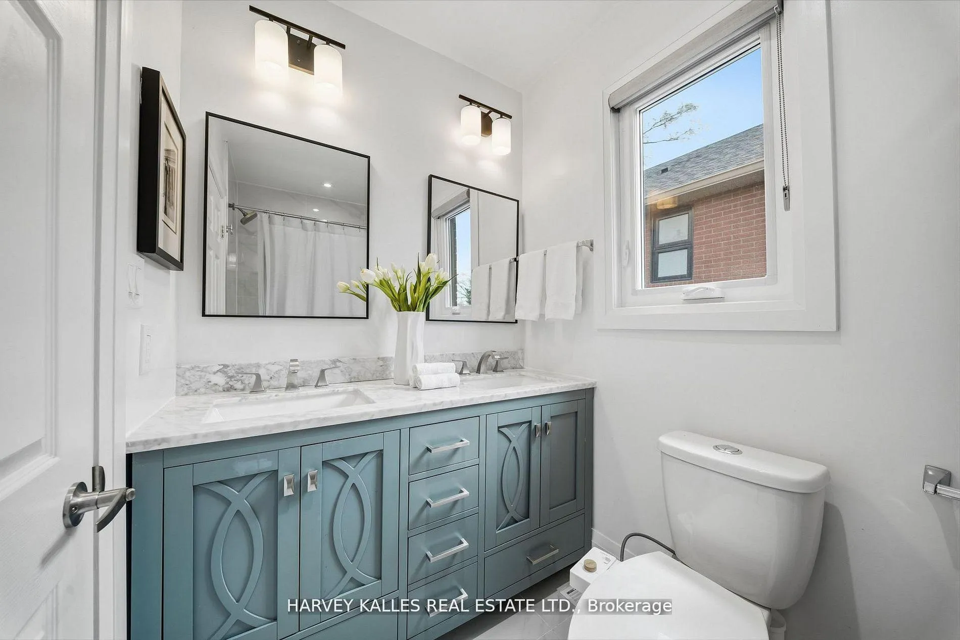 Photo 24 of 568 Northcliffe Boulevard, Toronto, Oakwood Village — HOMEH
