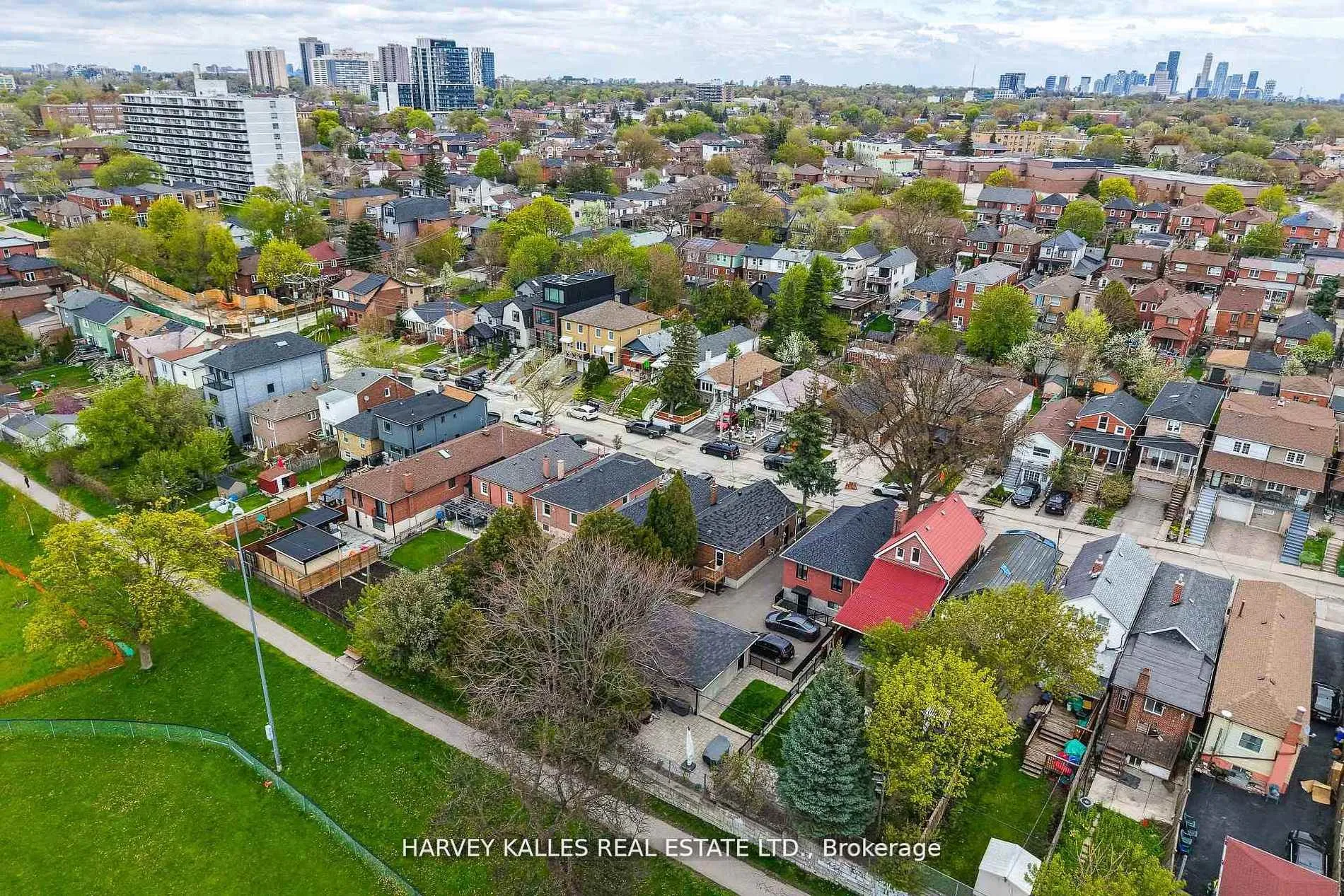 Photo 48 of 568 Northcliffe Boulevard, Toronto, Oakwood Village — HOMEH
