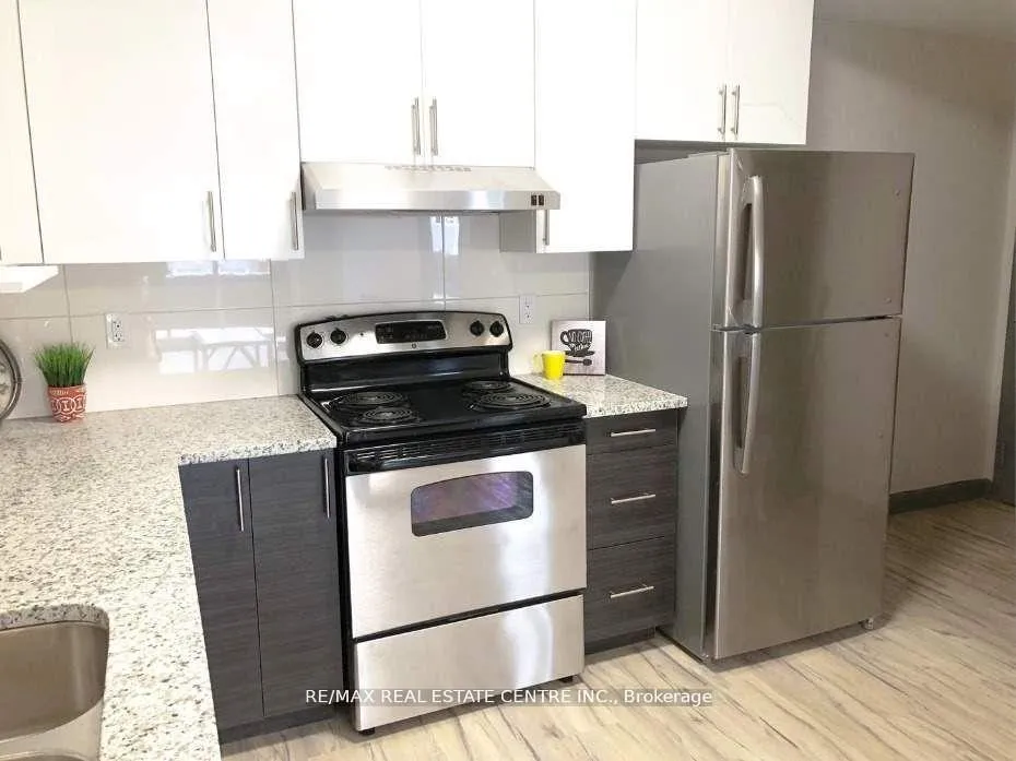 Photo 6 of Unit 279, 258 B Sunview Street, Waterloo, Beechwood/University — HOMEH