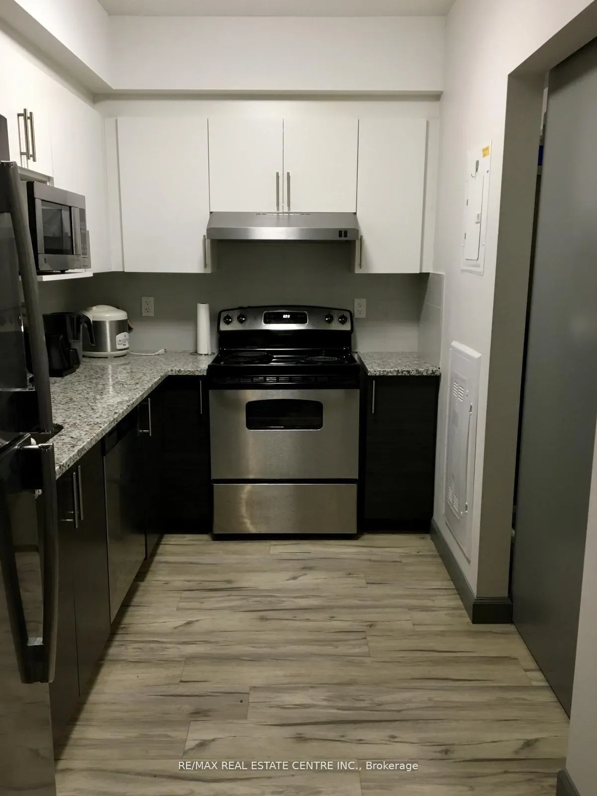 Photo 10 of Unit 279, 258 B Sunview Street, Waterloo, Beechwood/University — HOMEH
