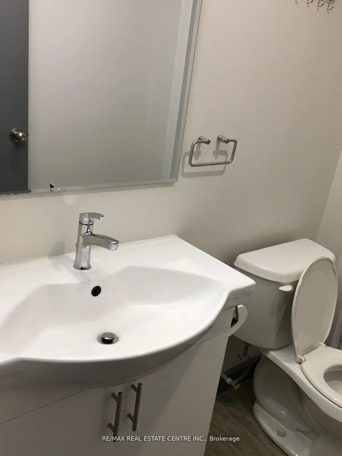 Photo 13 of Unit 279, 258 B Sunview Street, Waterloo, Beechwood/University — HOMEH
