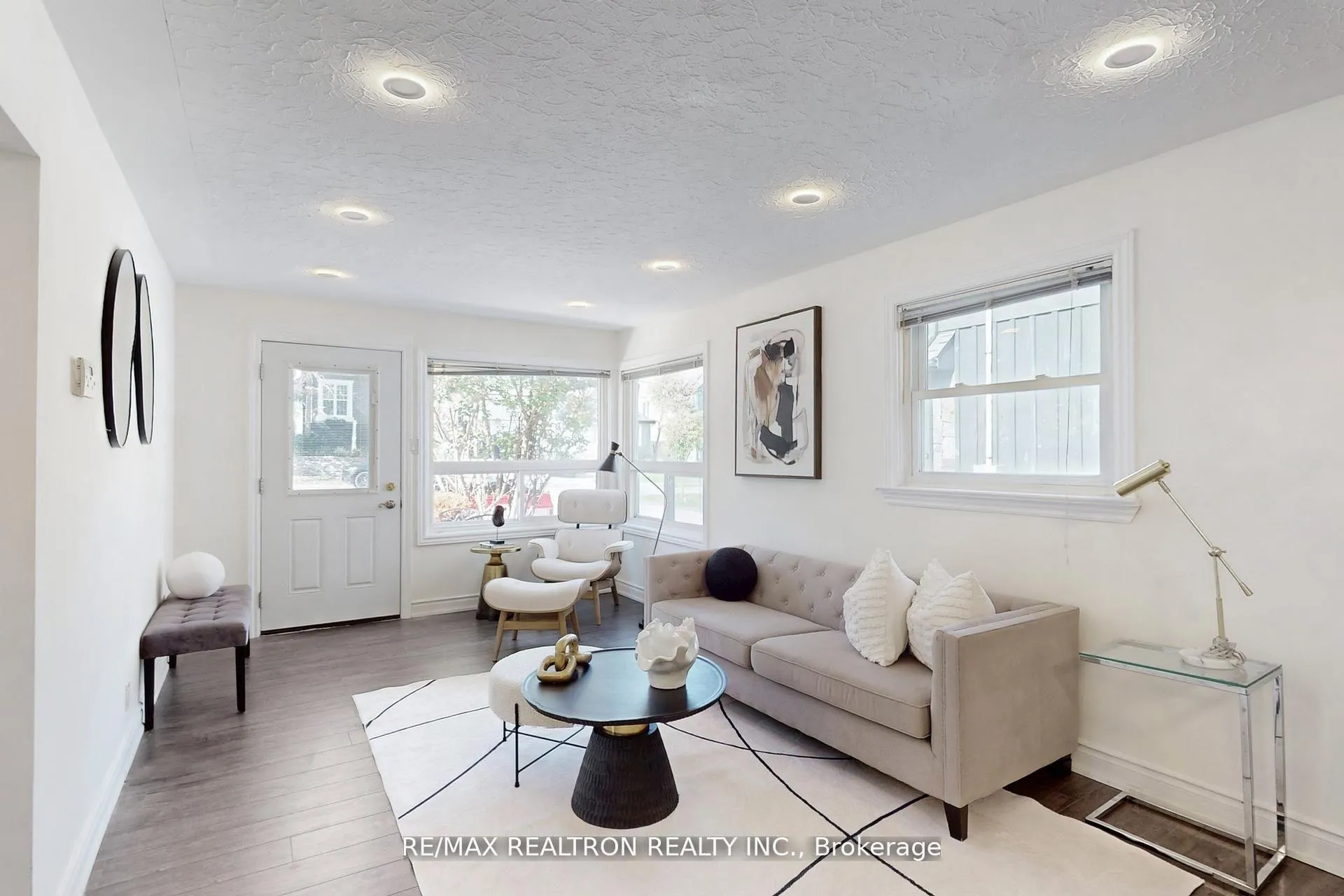 Photo 7 of 59 Machell Avenue, Aurora, Aurora Village — HOMEH