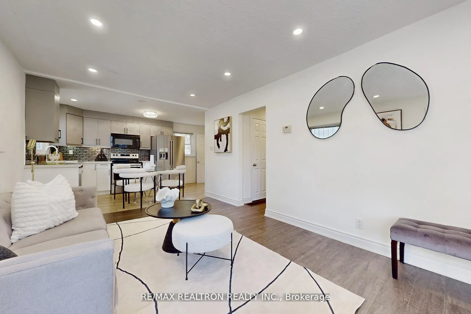 Photo 12 of 59 Machell Avenue, Aurora, Aurora Village — HOMEH