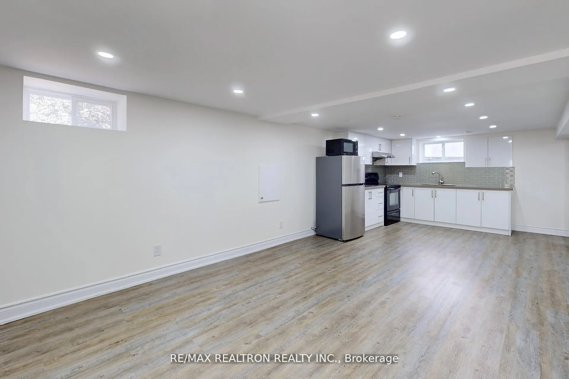 Photo 30 of 59 Machell Avenue, Aurora, Aurora Village — HOMEH