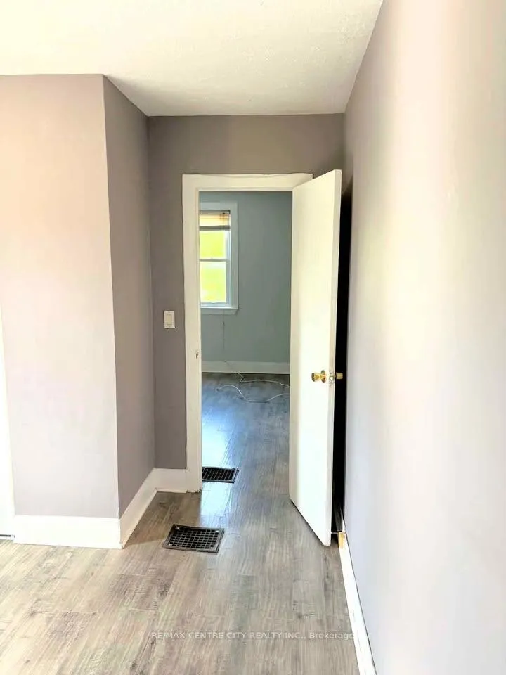 Photo 2 of Unit Upper, 31 Langarth Street W, London, South E — HOMEH