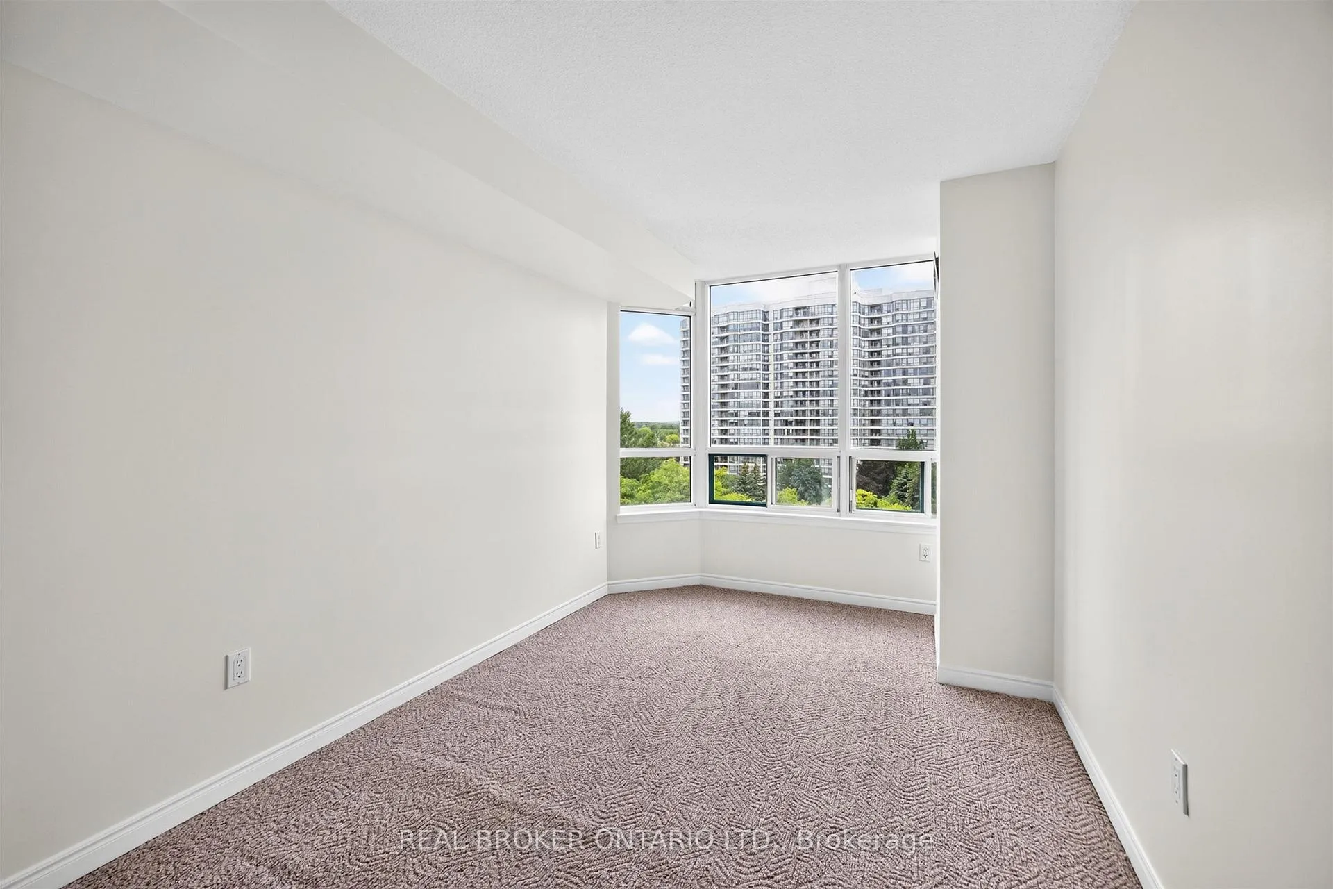Photo 25 of Unit 501, 7250 Yonge Street, Vaughan, Crestwood-Springfarm-Yorkhill — HOMEH