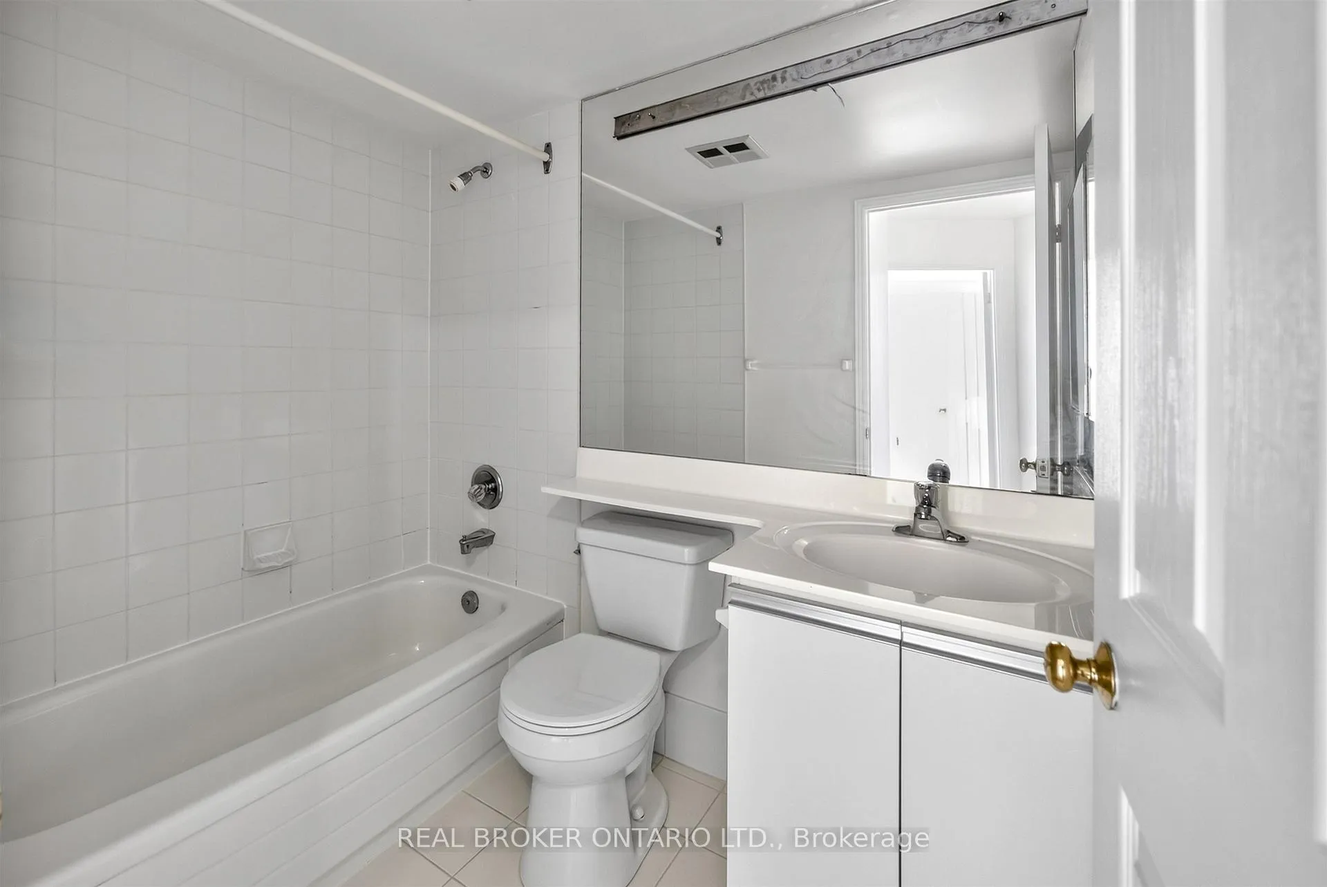 Photo 28 of Unit 501, 7250 Yonge Street, Vaughan, Crestwood-Springfarm-Yorkhill — HOMEH