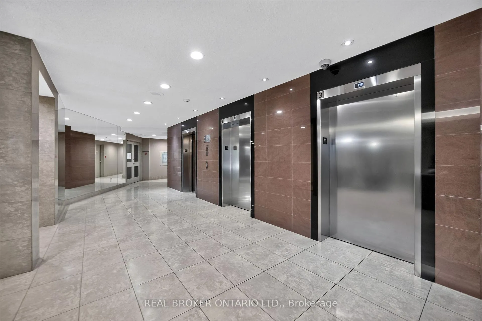 Photo 31 of Unit 501, 7250 Yonge Street, Vaughan, Crestwood-Springfarm-Yorkhill — HOMEH