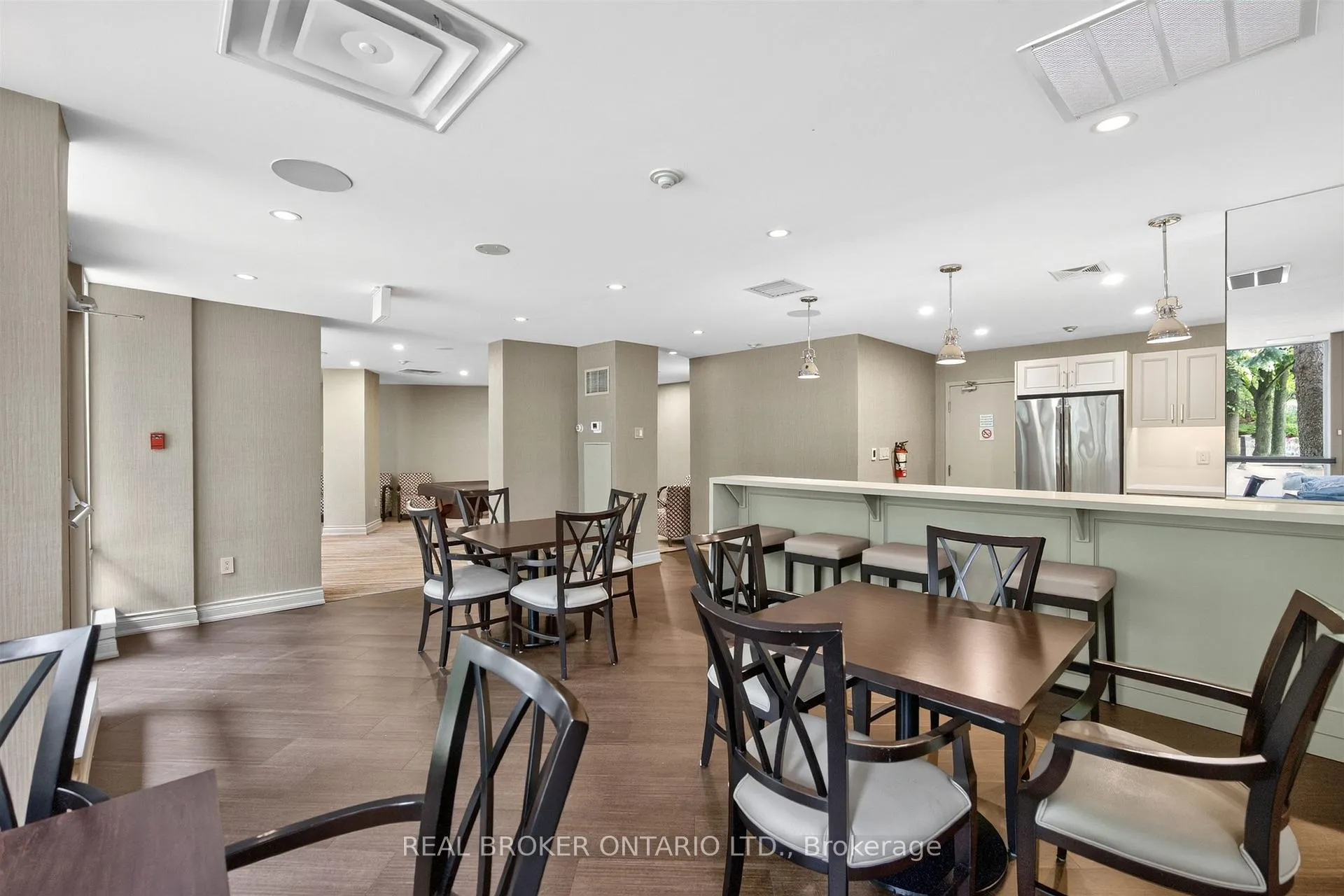 Photo 40 of Unit 501, 7250 Yonge Street, Vaughan, Crestwood-Springfarm-Yorkhill — HOMEH