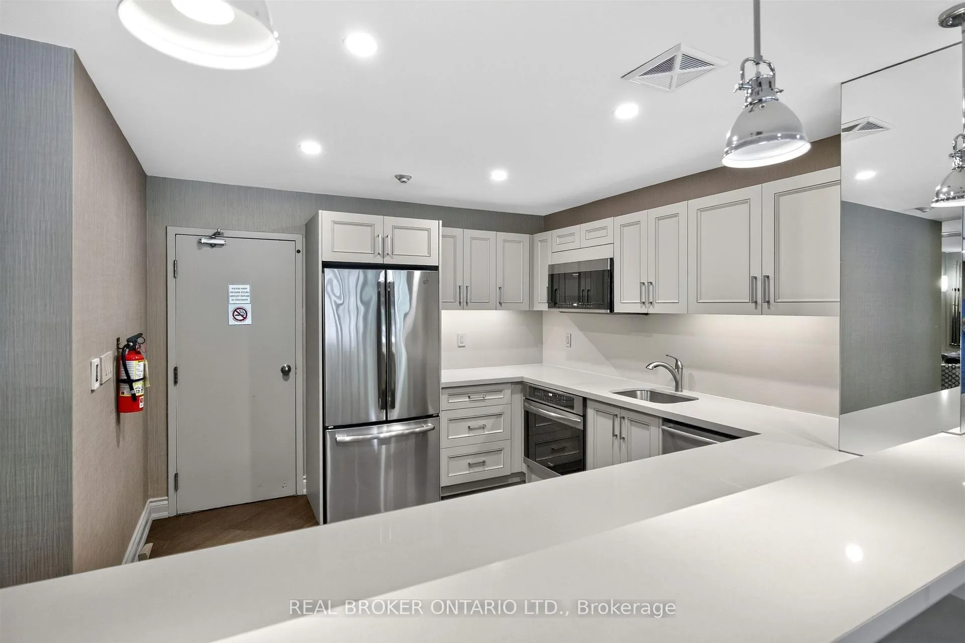 Photo 43 of Unit 501, 7250 Yonge Street, Vaughan, Crestwood-Springfarm-Yorkhill — HOMEH