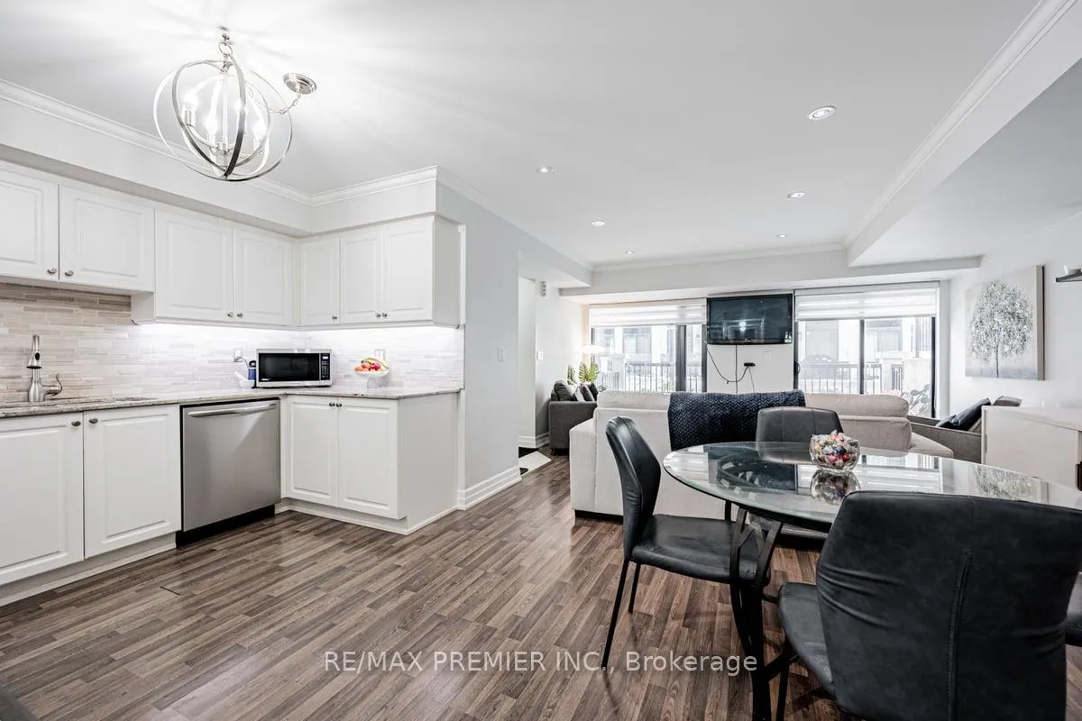Photo 3 of Unit 624, 140 Widdicombe Hill Boulevard, Etobicoke, Willowridge-Martingrove-Richview — HOMEH