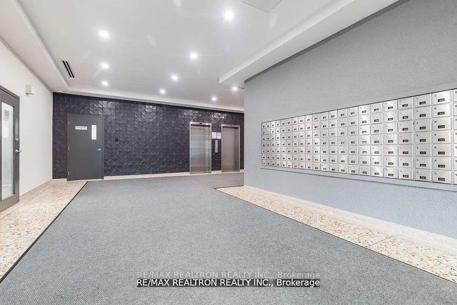 Photo 2 of Unit 505, 21 Vaughan Road, Toronto, Wychwood — HOMEH