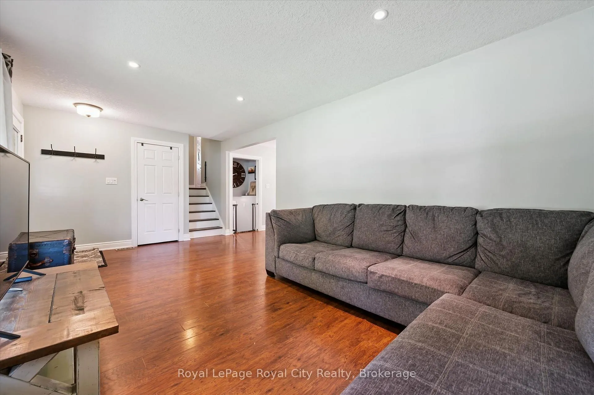 Photo 12 of 229 Ross Avenue, Kitchener — HOMEH