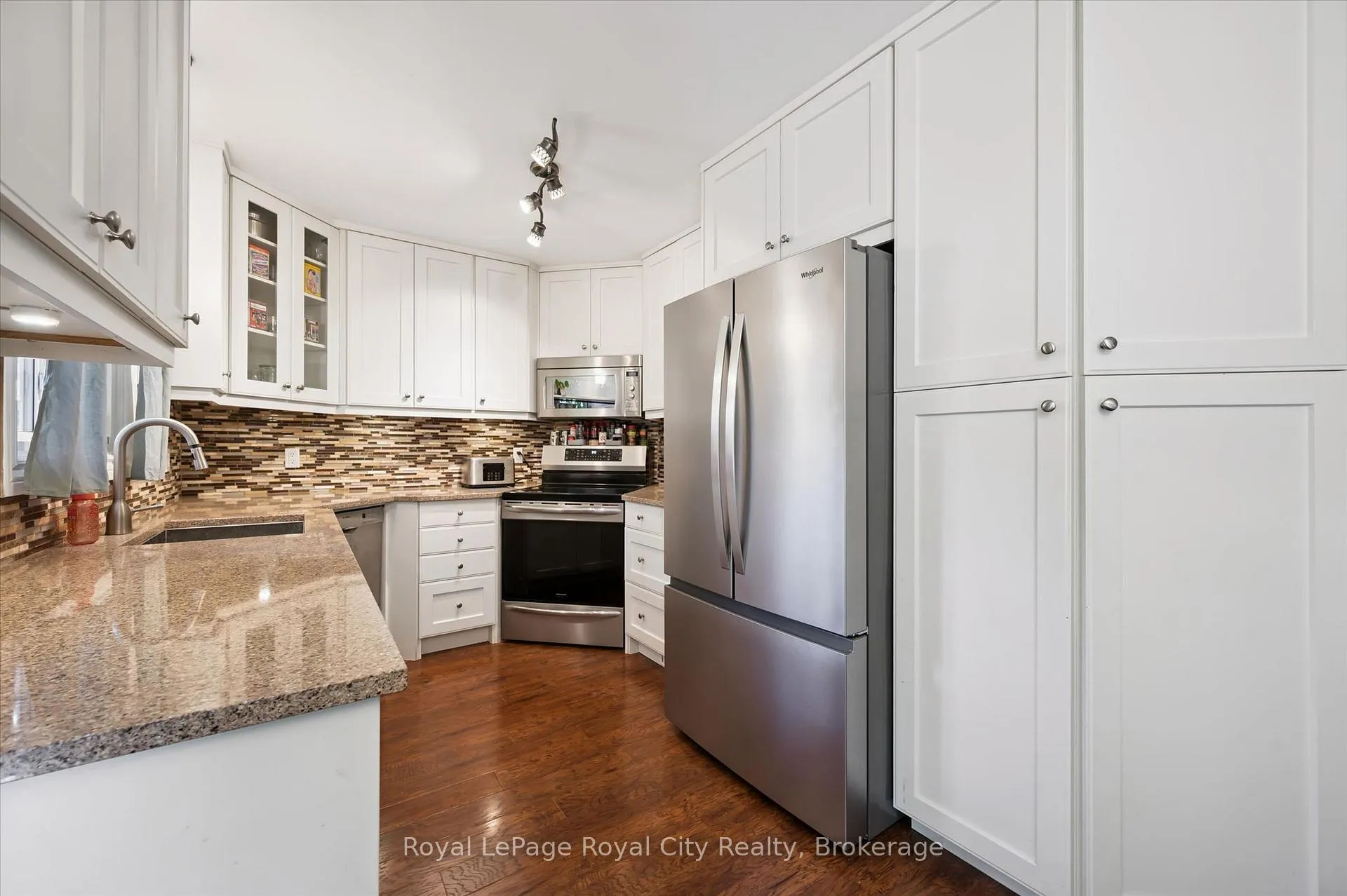 Photo 16 of 229 Ross Avenue, Kitchener — HOMEH