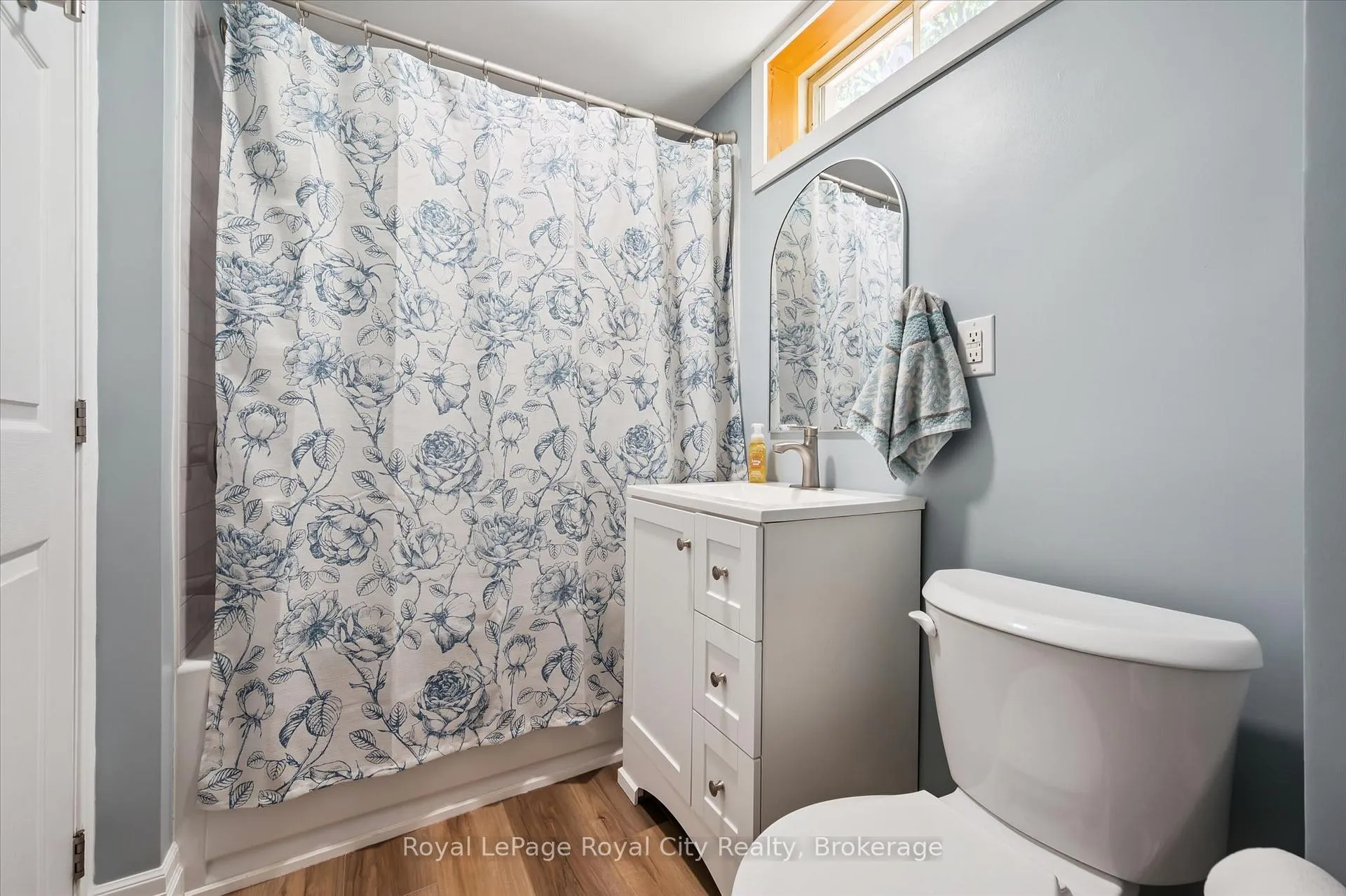 Photo 34 of 229 Ross Avenue, Kitchener — HOMEH