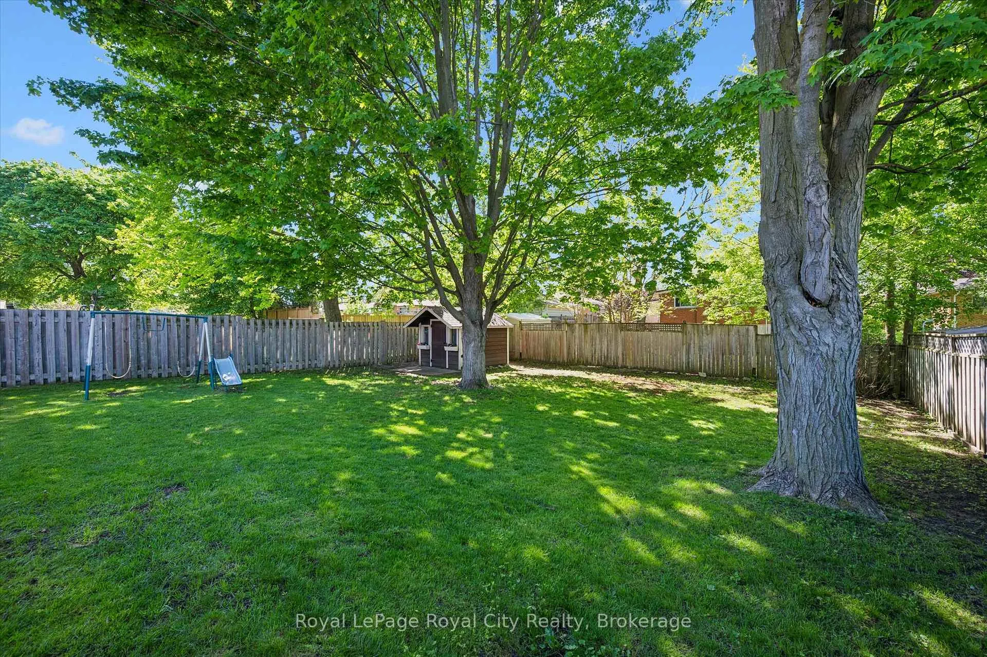 Photo 36 of 229 Ross Avenue, Kitchener — HOMEH