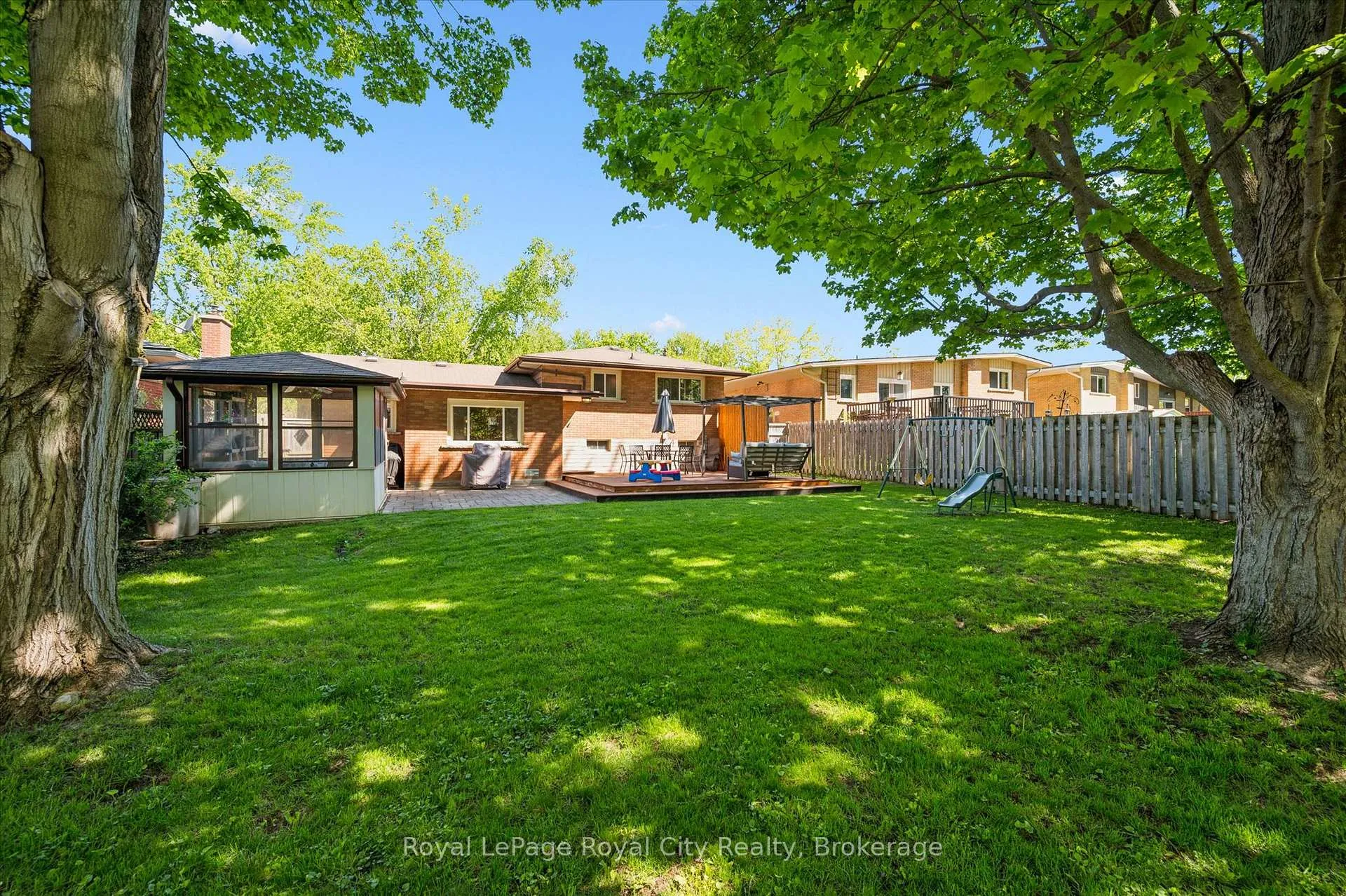 Photo 38 of 229 Ross Avenue, Kitchener — HOMEH