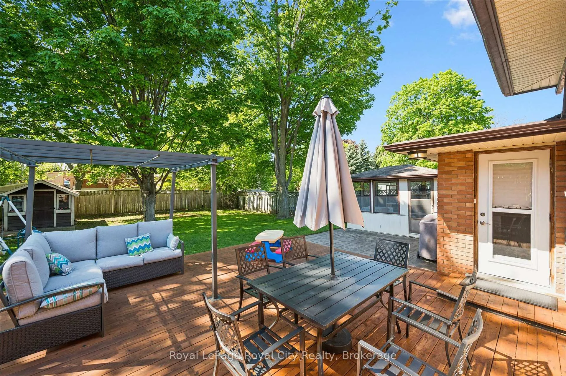 Photo 40 of 229 Ross Avenue, Kitchener — HOMEH