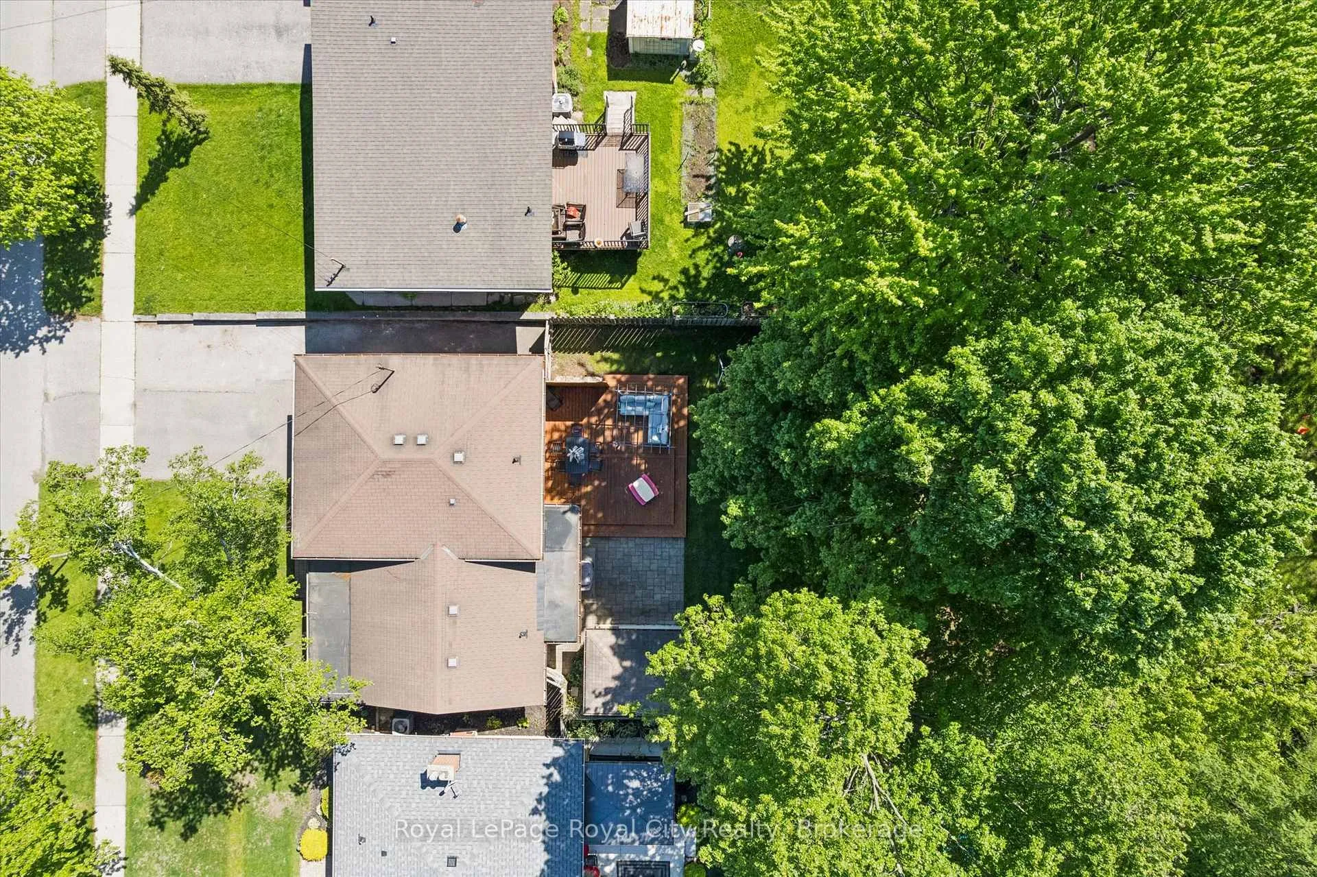 Photo 45 of 229 Ross Avenue, Kitchener — HOMEH