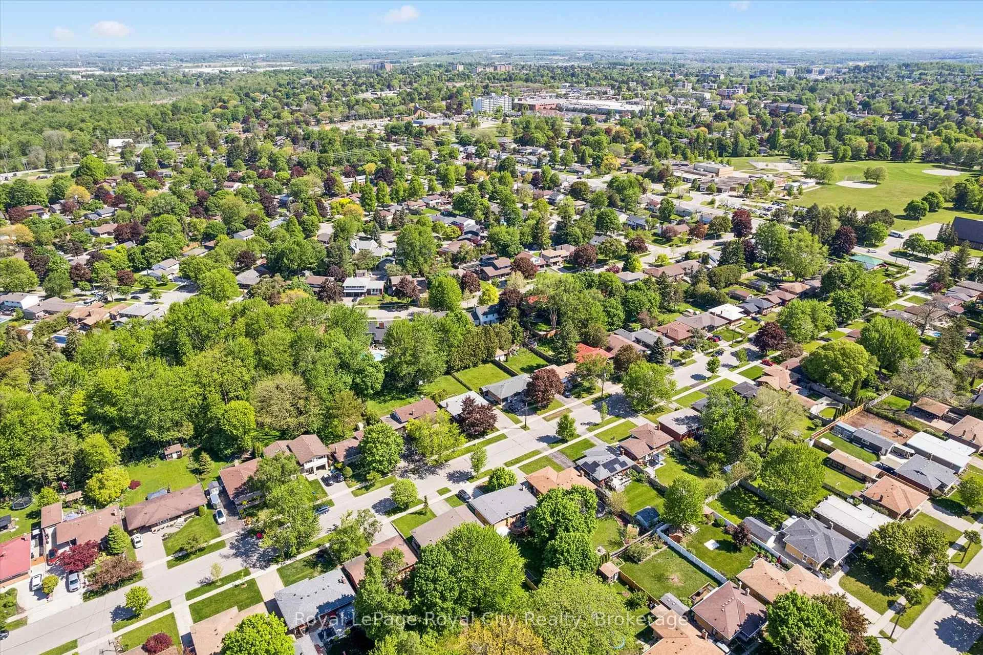 Photo 46 of 229 Ross Avenue, Kitchener — HOMEH