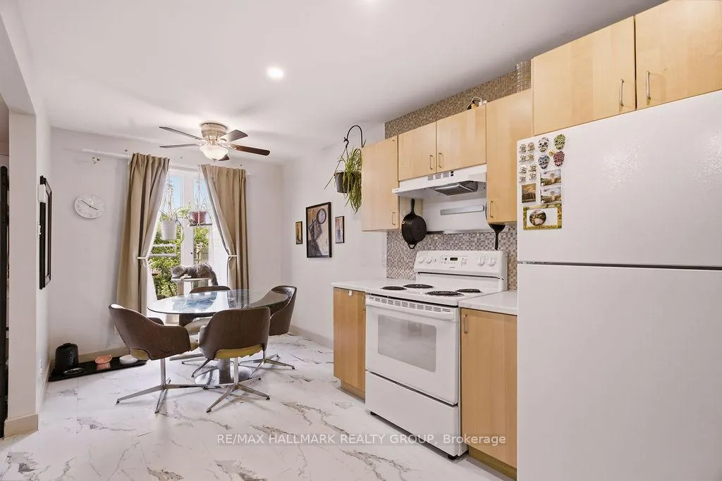 Photo 11 of 67 Grady Crescent, Ottawa, Sheahan Estates/Trend Village — HOMEH