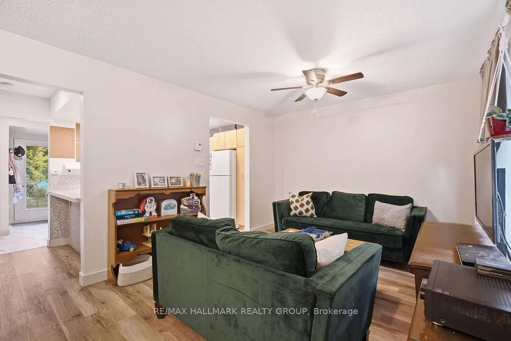Photo 17 of 67 Grady Crescent, Ottawa, Sheahan Estates/Trend Village — HOMEH