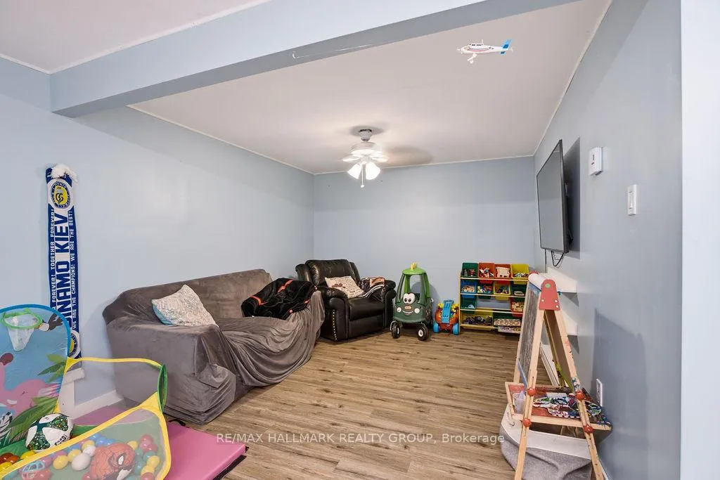Photo 42 of 67 Grady Crescent, Ottawa, Sheahan Estates/Trend Village — HOMEH