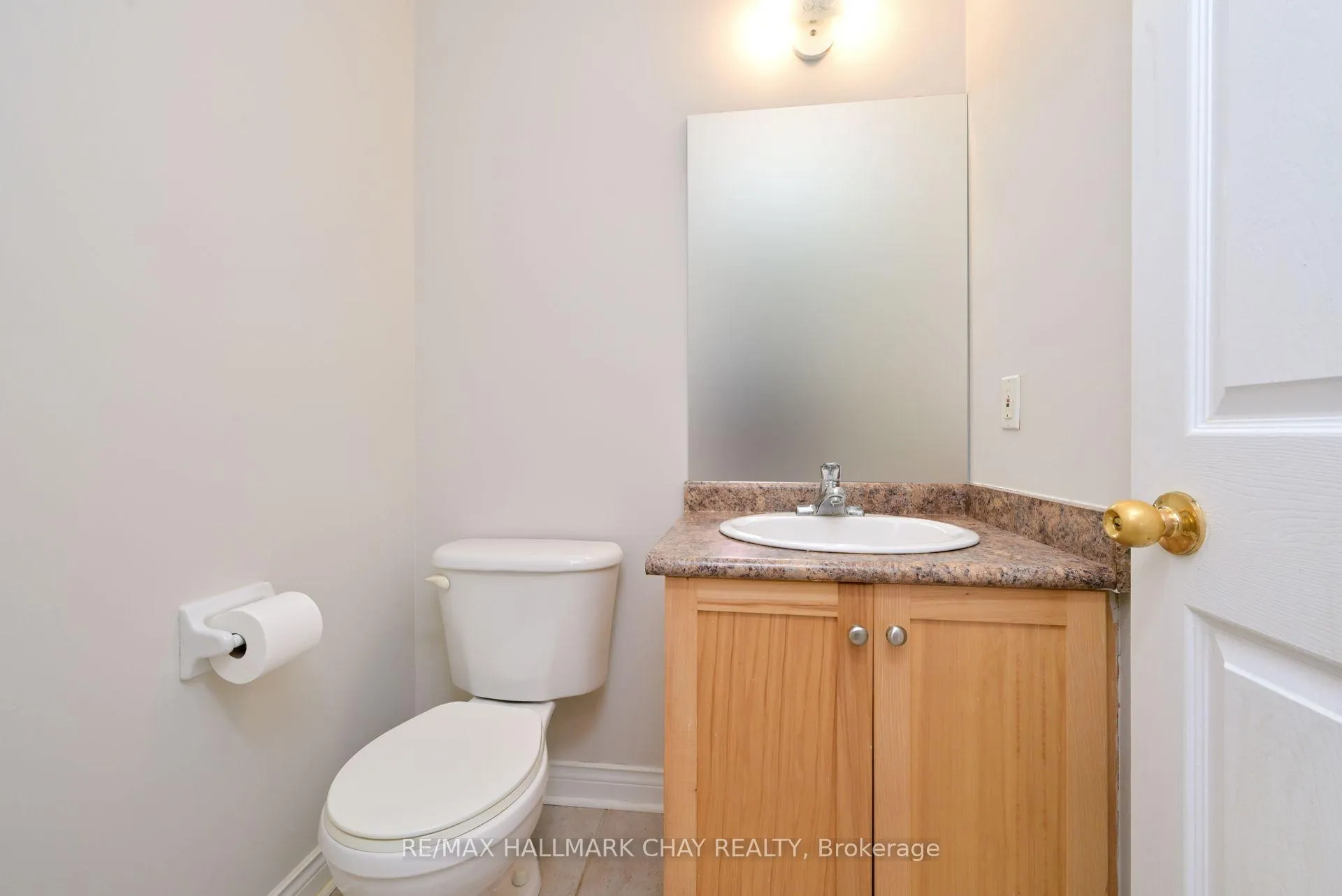Photo 15 of 16 Brian Crescent, Adjala-Tosorontio, Everett — HOMEH