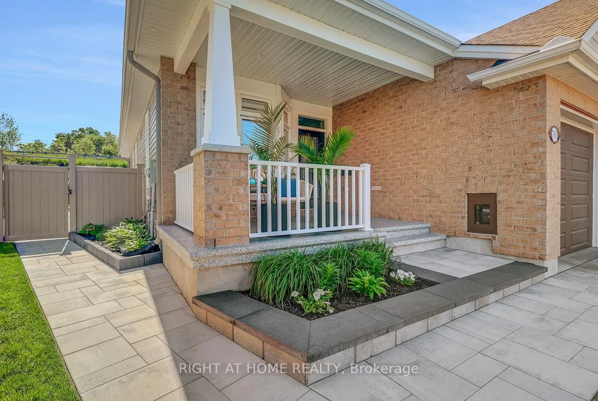 Photo 4 of 780 Keinouche Place, Ottawa, Camelot — HOMEH