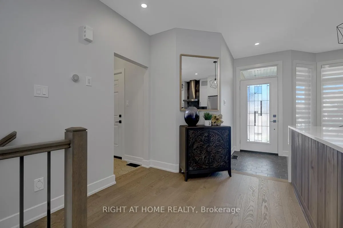 Photo 5 of 780 Keinouche Place, Ottawa, Camelot — HOMEH
