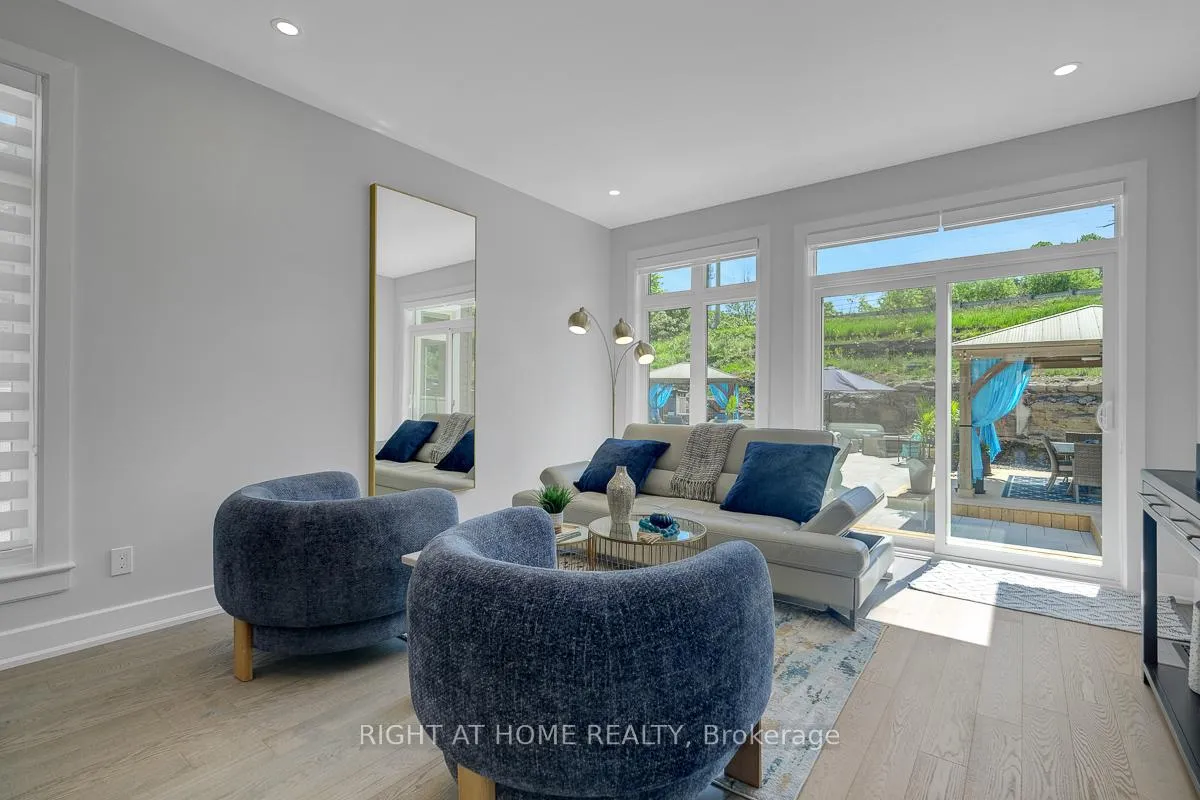 Photo 9 of 780 Keinouche Place, Ottawa, Camelot — HOMEH