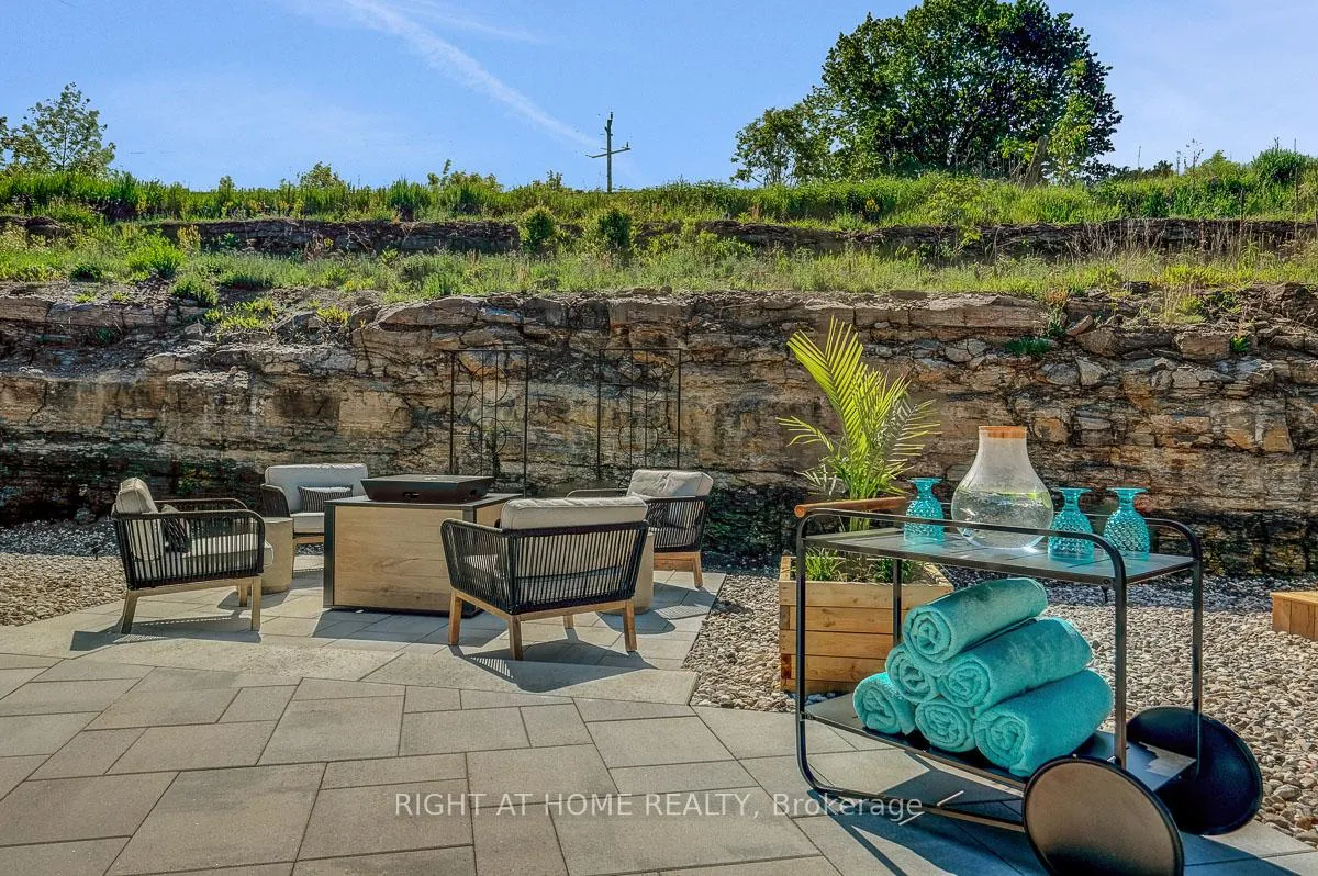 Photo 40 of 780 Keinouche Place, Ottawa, Camelot — HOMEH