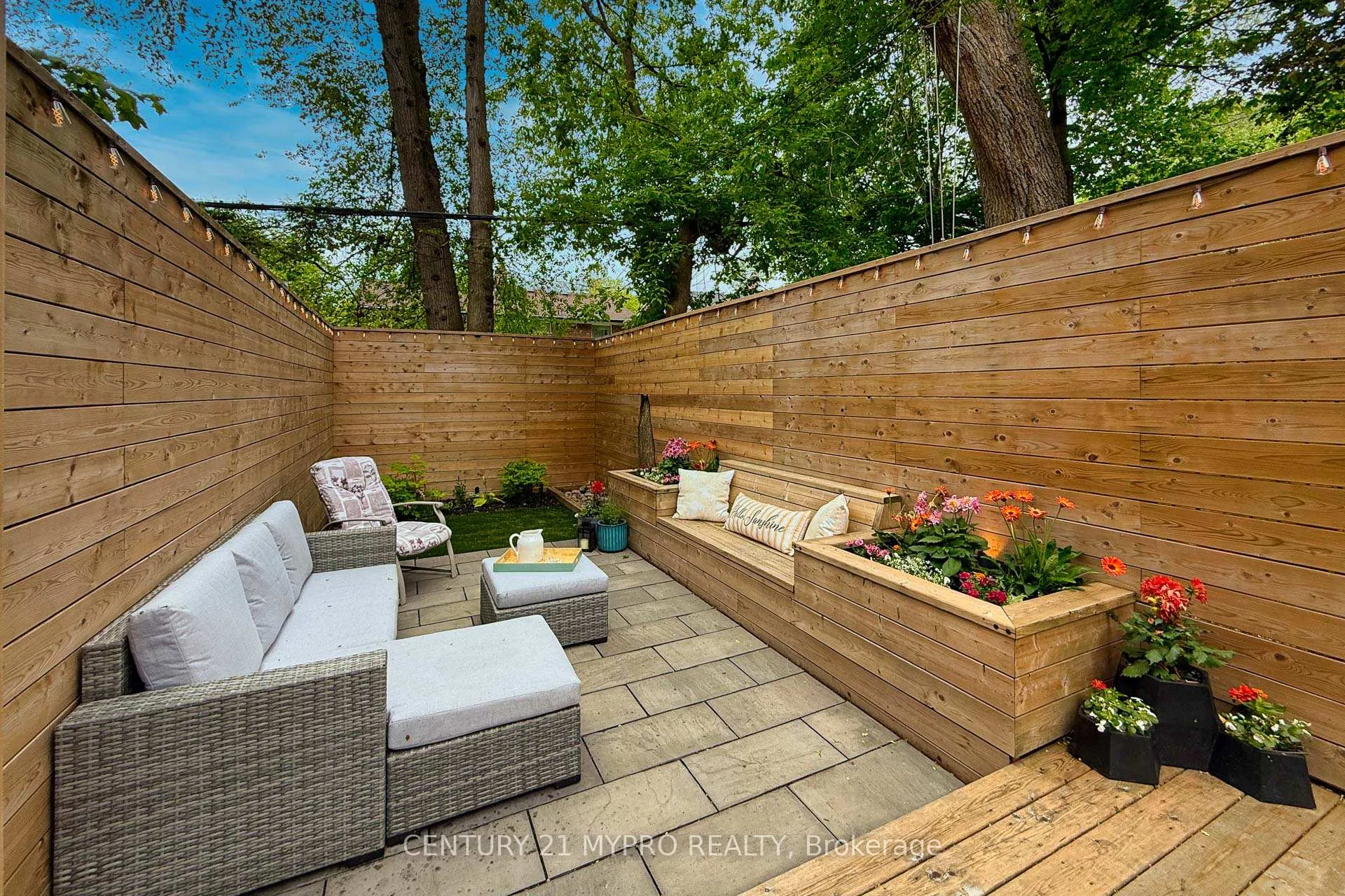 Photo 45 of 292 Highfield Road, Toronto, Greenwood-Coxwell — HOMEH