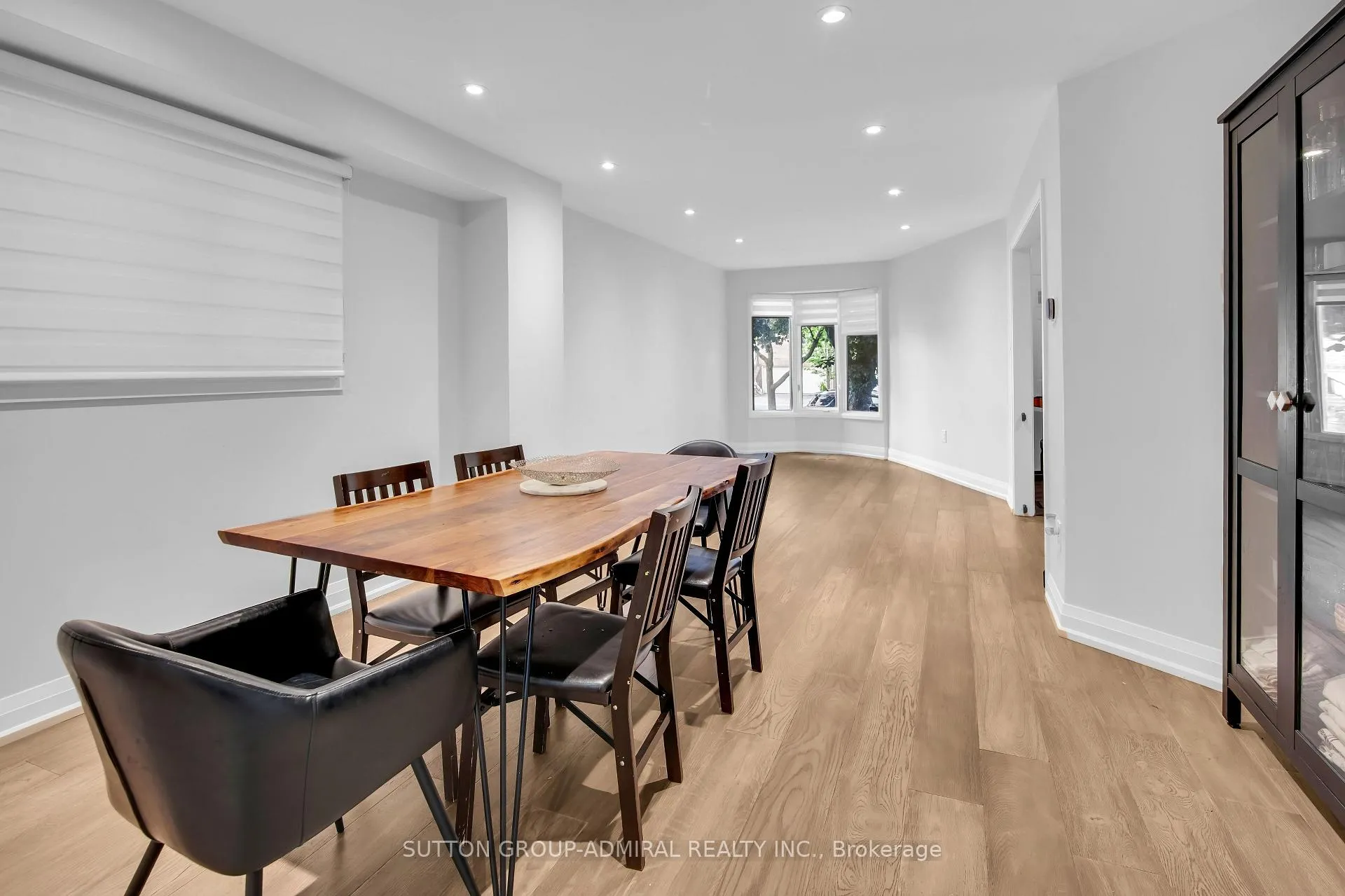 Photo 7 of 253 Charlton Avenue, Vaughan, Brownridge — HOMEH