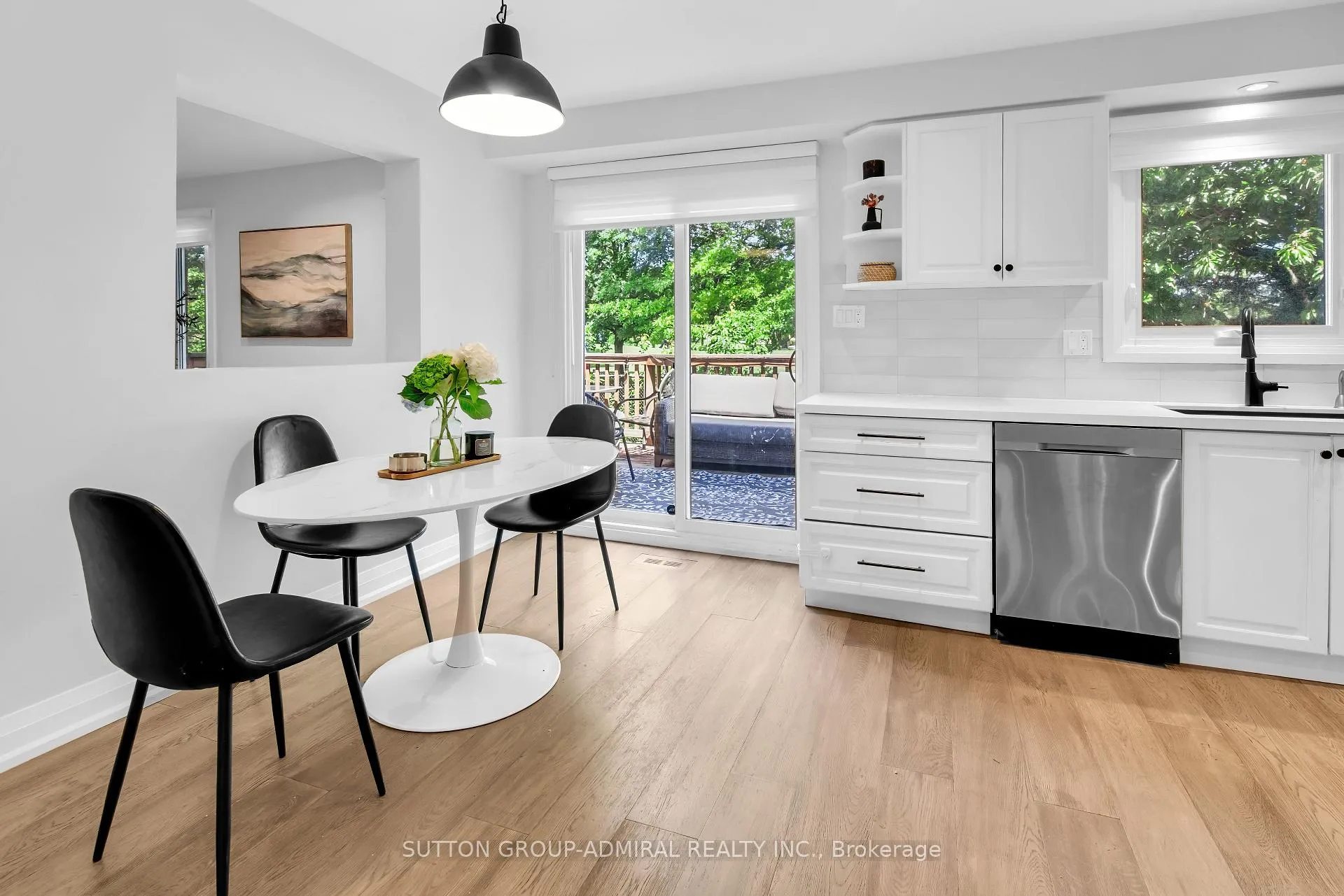 Photo 9 of 253 Charlton Avenue, Vaughan, Brownridge — HOMEH