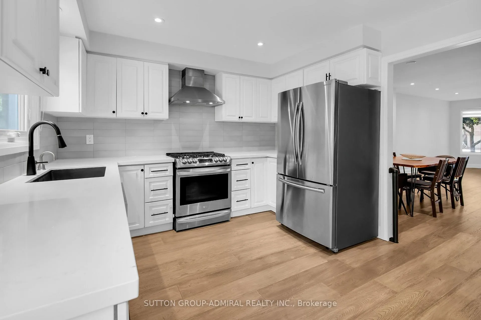 Photo 11 of 253 Charlton Avenue, Vaughan, Brownridge — HOMEH