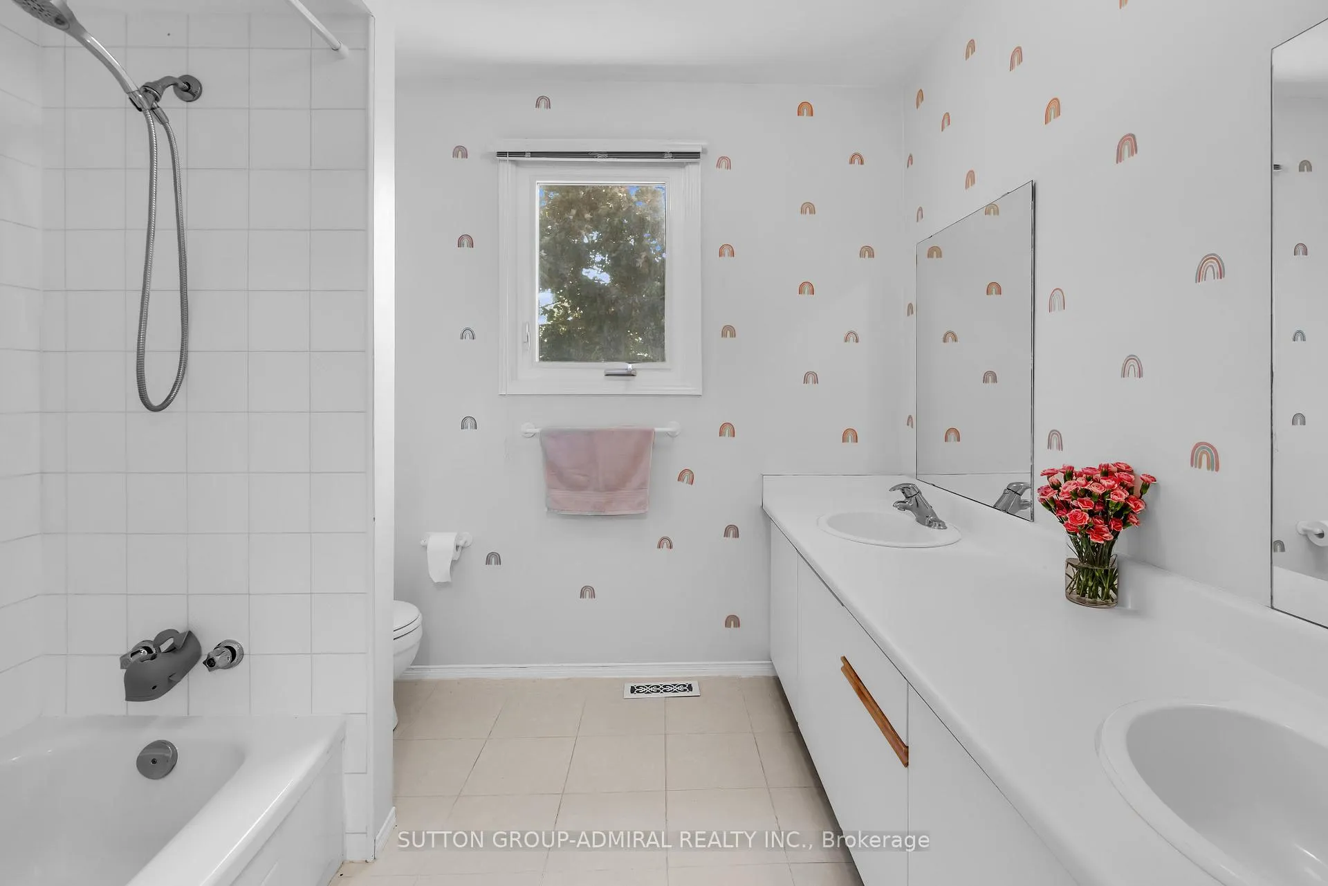 Photo 24 of 253 Charlton Avenue, Vaughan, Brownridge — HOMEH