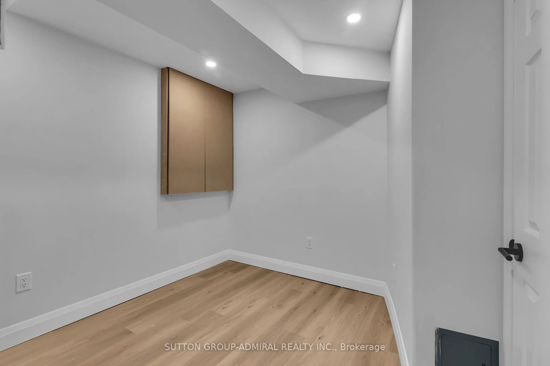 Photo 29 of 253 Charlton Avenue, Vaughan, Brownridge — HOMEH