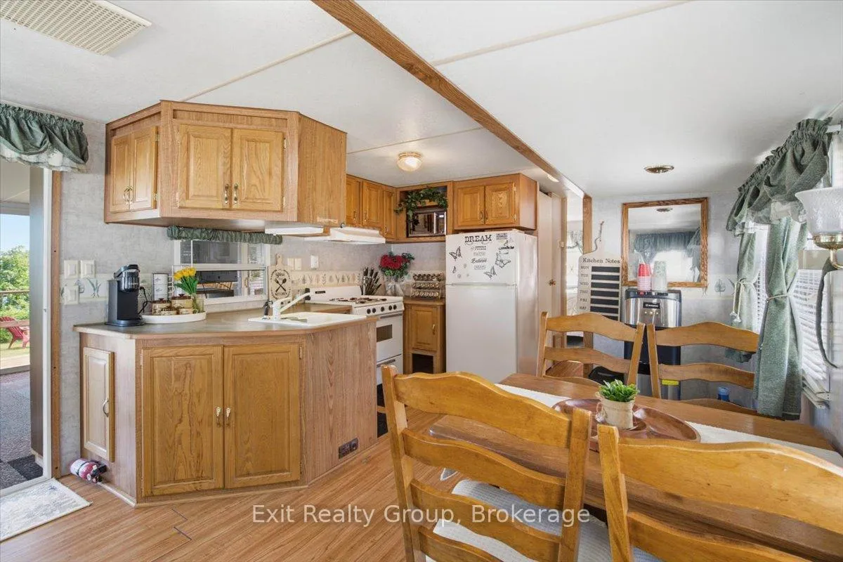 Photo 18 of 1154 County Rd 14, Prince Edward County, Sophiasburg Ward — HOMEH