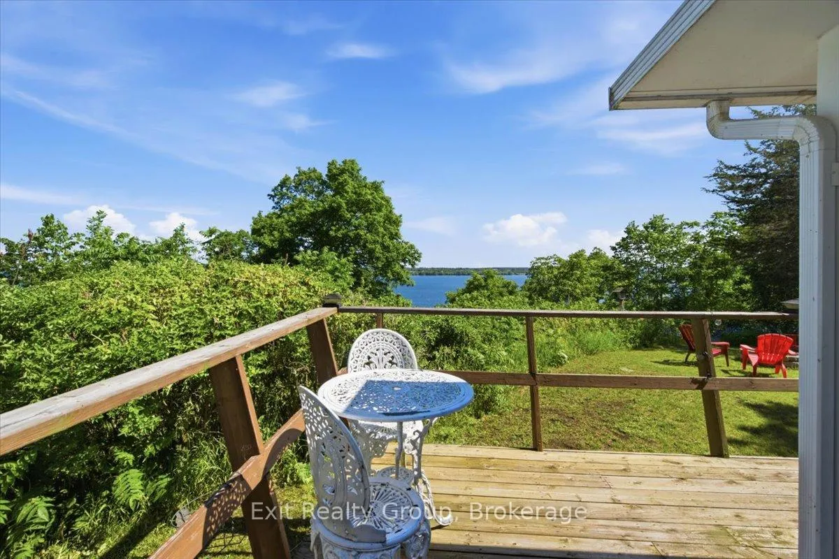 Photo 4 of 1154 County Rd 14, Prince Edward County, Sophiasburg Ward — HOMEH
