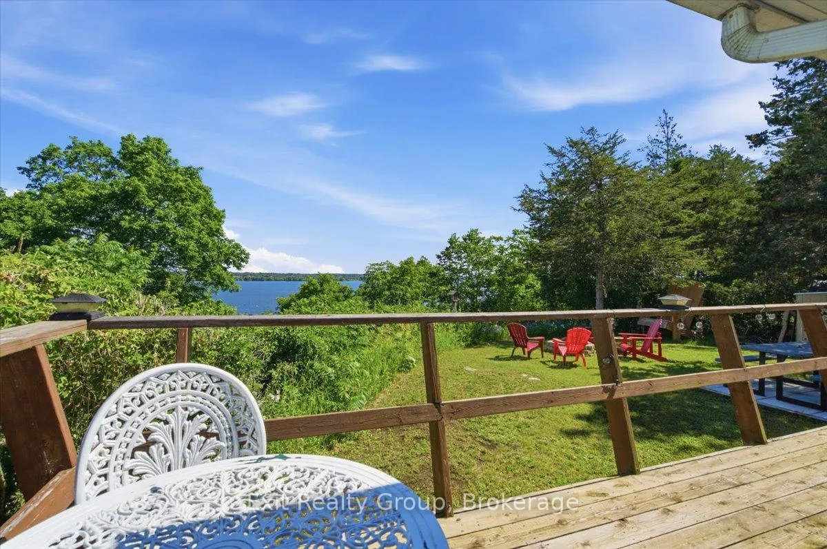 Photo 1 of 1154 County Rd 14, Prince Edward County, Sophiasburg Ward — HOMEH