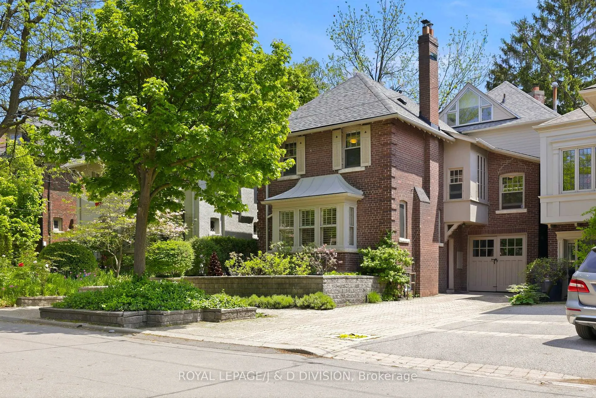 Photo 1 of 41 Ridge Drive, Toronto, Rosedale-Moore Park — HOMEH