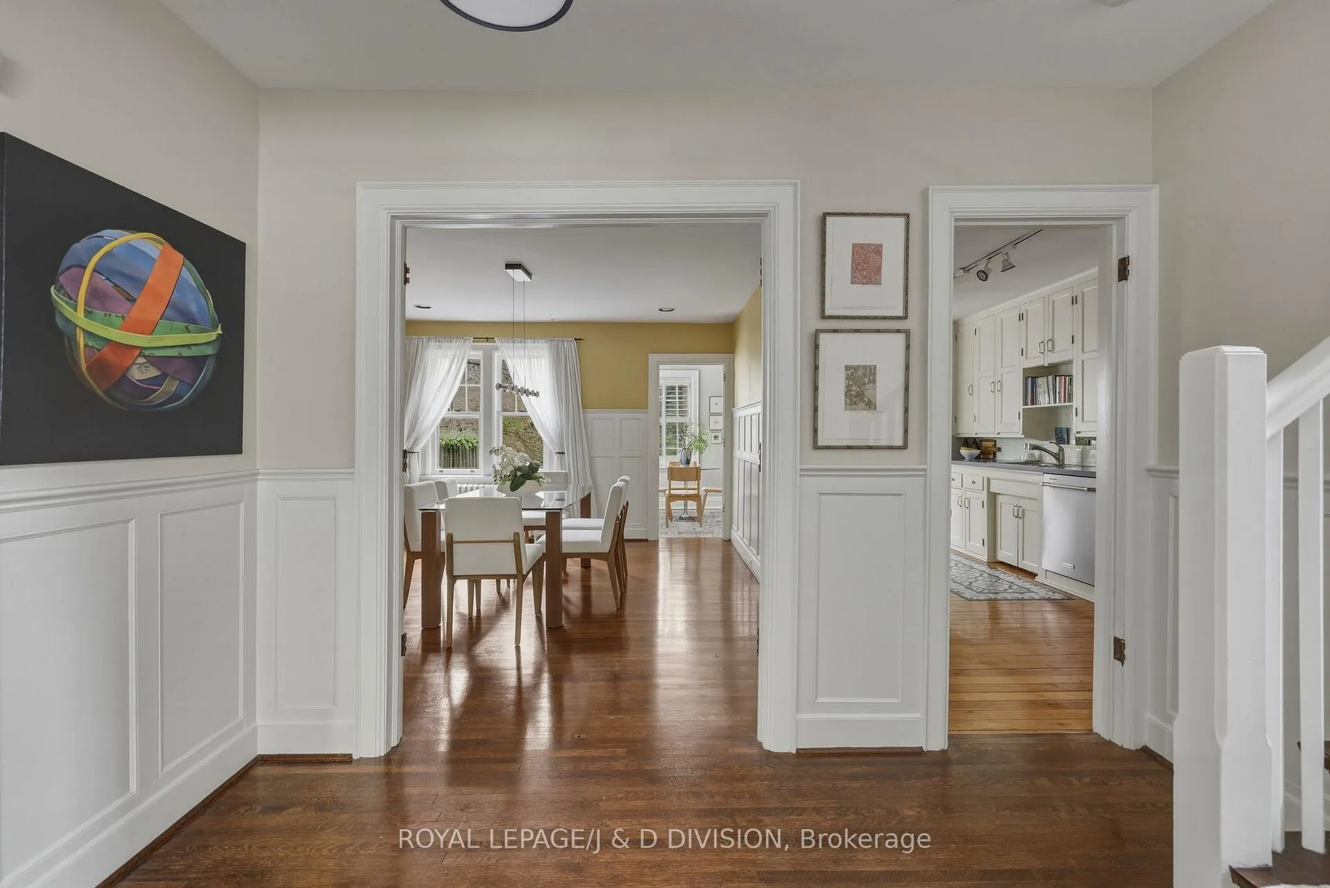 Photo 6 of 41 Ridge Drive, Toronto, Rosedale-Moore Park — HOMEH