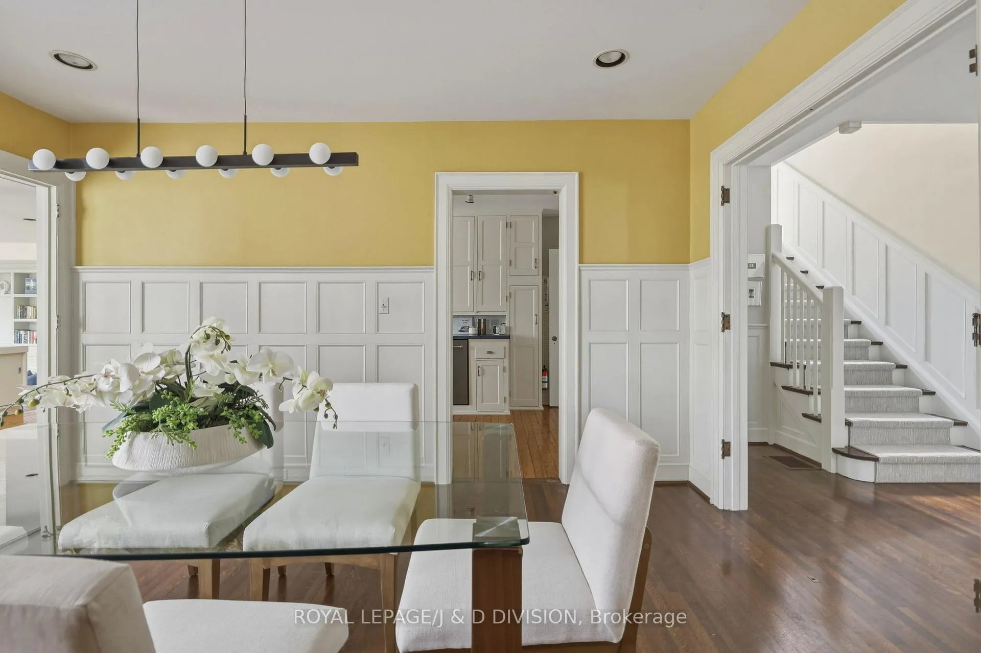 Photo 10 of 41 Ridge Drive, Toronto, Rosedale-Moore Park — HOMEH
